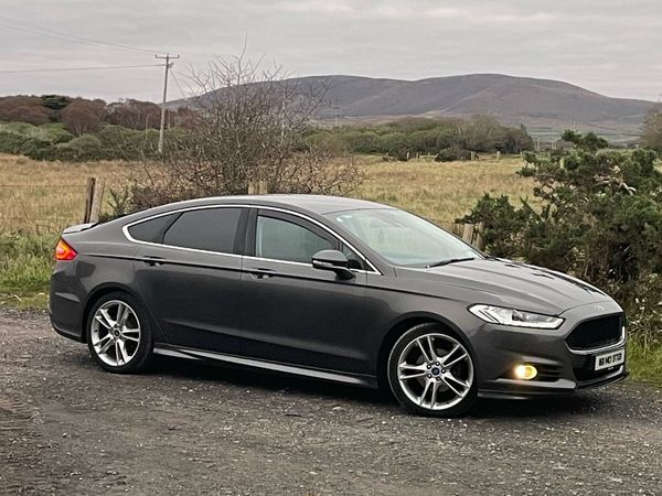Ford Mondeo Hatchback, Diesel, 2016, Grey