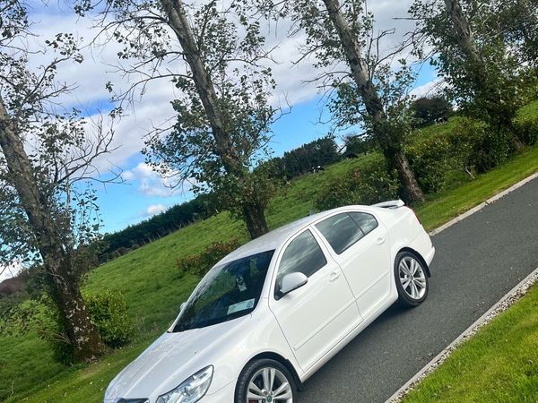 Skoda Octavia Saloon, Diesel, 2013, White