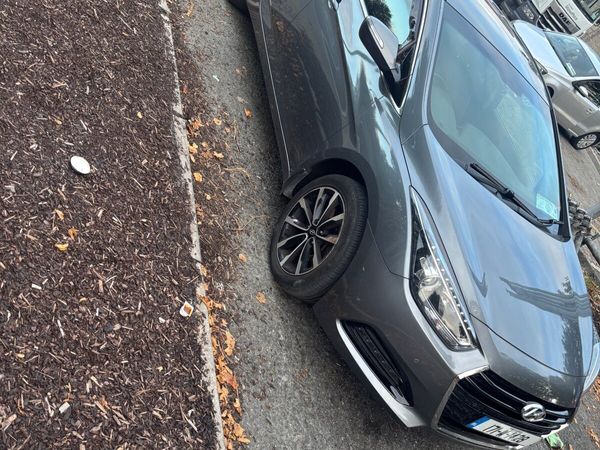 Hyundai i40 Saloon, Diesel, 2017, Grey