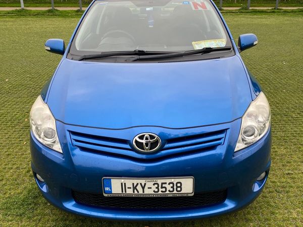 Toyota Auris Hatchback, Petrol, 2011, Blue