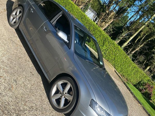 Audi A4 Saloon, Diesel, 2012, Grey