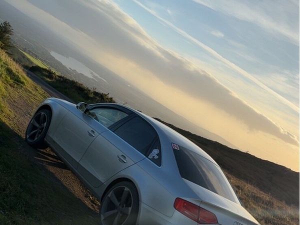 Audi A4 Saloon, Diesel, 2011, Silver