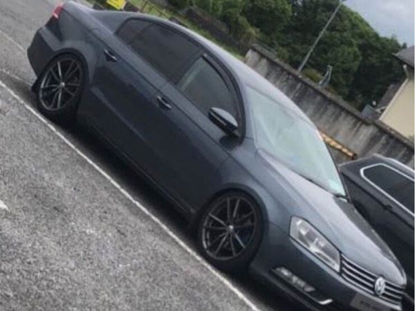 Skoda Fabia Hatchback, Petrol, 2011, Red