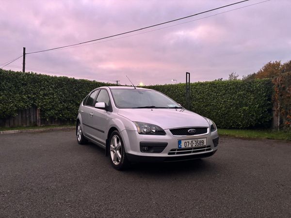 Ford Focus Hatchback, Petrol, 2007, Silver