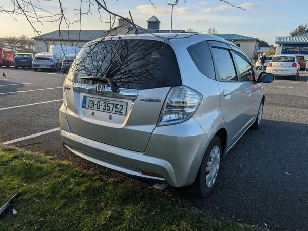 Honda Fit Hatchback, Petrol Hybrid, 2013, Silver