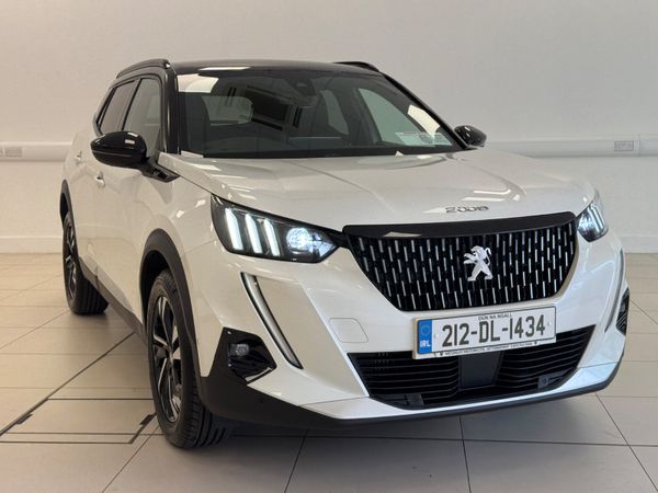Peugeot 2008 Hatchback, Petrol, 2021, White
