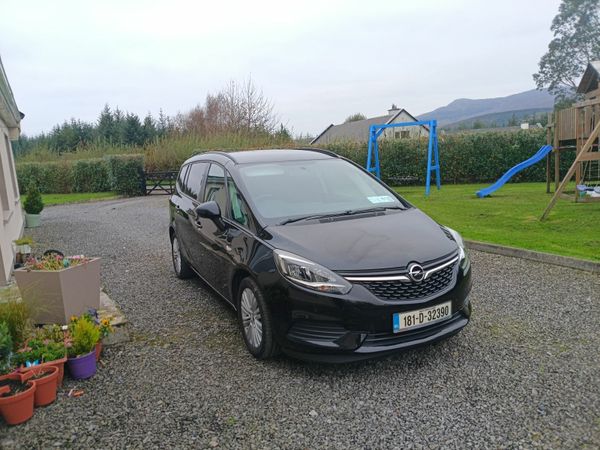 Opel Zafira MPV, Diesel, 2018, Black