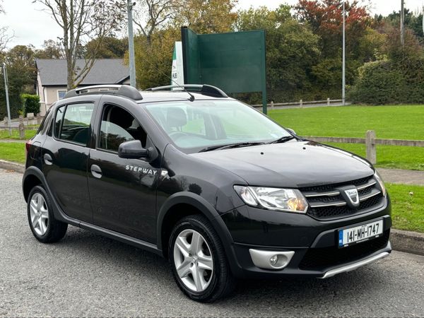 Dacia Sandero Stepway Hatchback, Diesel, 2014, Black