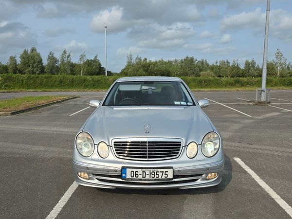 Mercedes-Benz E-Class Saloon, Diesel, 2006, Silver