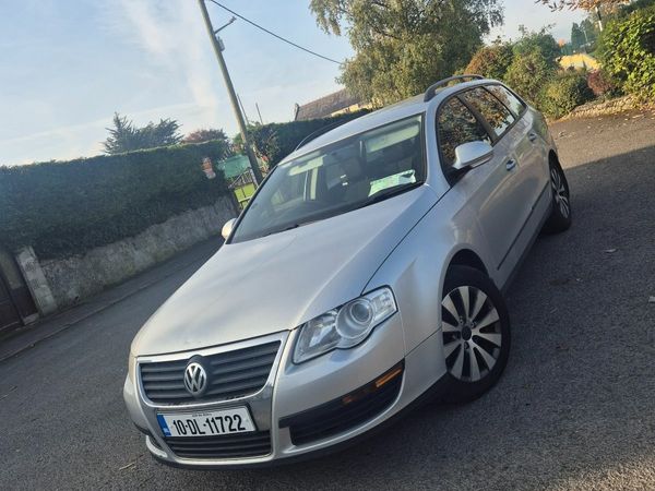 Volkswagen Passat Estate, Diesel, 2010, Silver