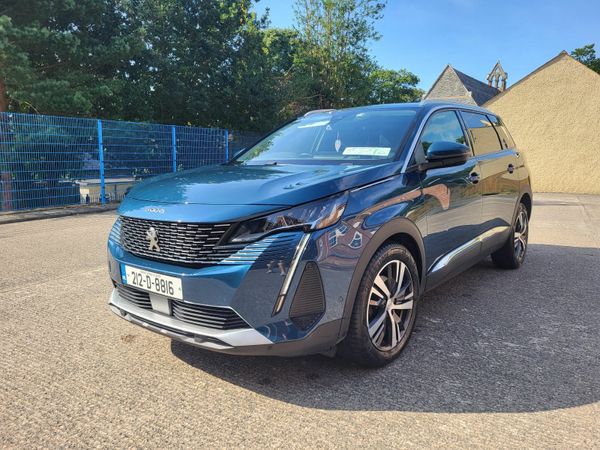 Peugeot 5008 MPV, Diesel, 2021, Blue