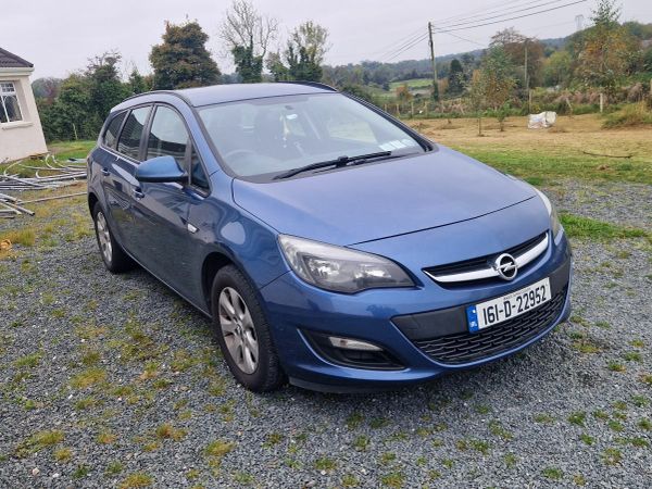 Opel Astra Estate, Diesel, 2016, Blue