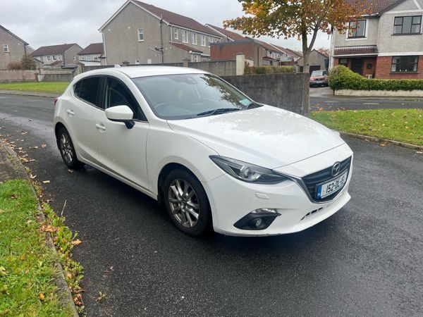 Mazda Mazda3 Hatchback, Diesel, 2015, White
