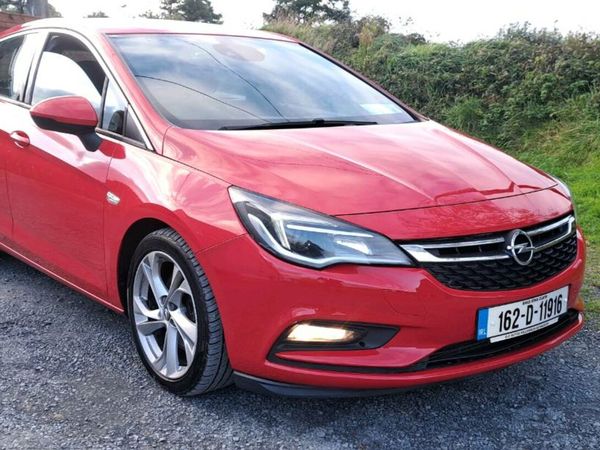 Opel Astra Hatchback, Diesel, 2016, Red