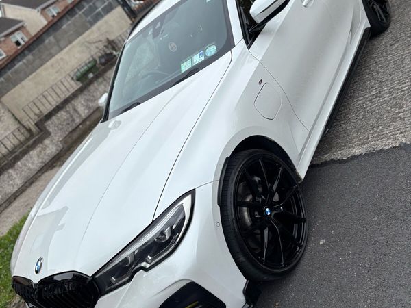 BMW 3-Series Estate, Petrol Plug-in Hybrid, 2020, White