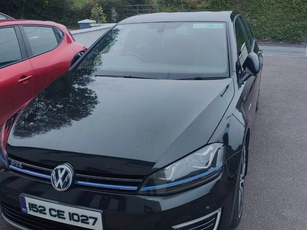 Volkswagen Golf Hatchback, Petrol Plug-in Hybrid, 2015, Black