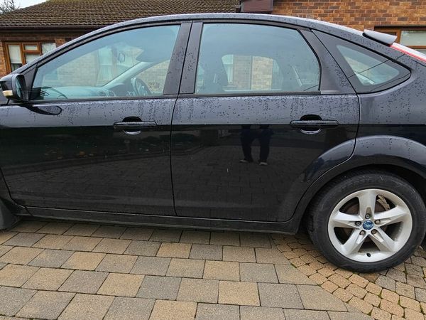 Ford Focus Hatchback, Petrol, 2008, Black