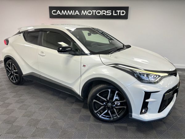 Toyota C-HR SUV, Petrol Hybrid, 2020, White