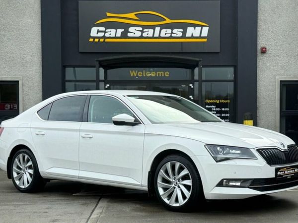 Skoda Superb Hatchback, Diesel, 2019, White