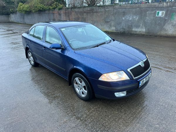 Skoda Octavia Hatchback, Petrol, 2008, Blue