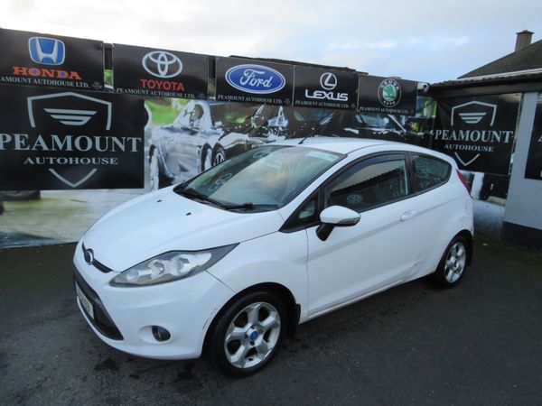 Ford Fiesta Hatchback, Diesel, 2011, White