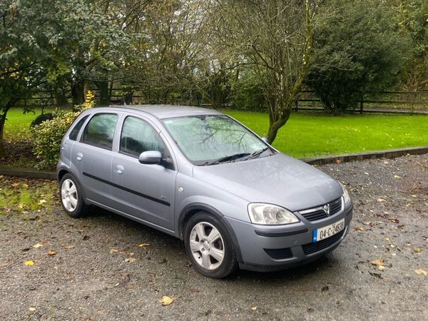Vauxhall Corsa Hatchback, Diesel, 2004, Silver
