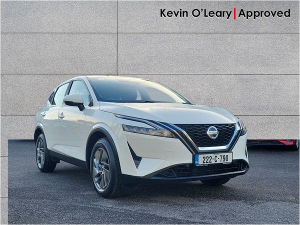 Nissan Qashqai MPV, Petrol, 2022, White