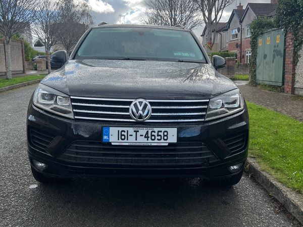Volkswagen Touareg SUV, Diesel, 2016, Black