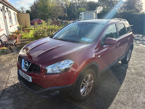 Nissan Qashqai+2 MPV, Diesel, 2011, Red