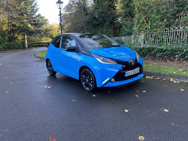 Toyota Aygo Hatchback, Petrol, 2015, Blue
