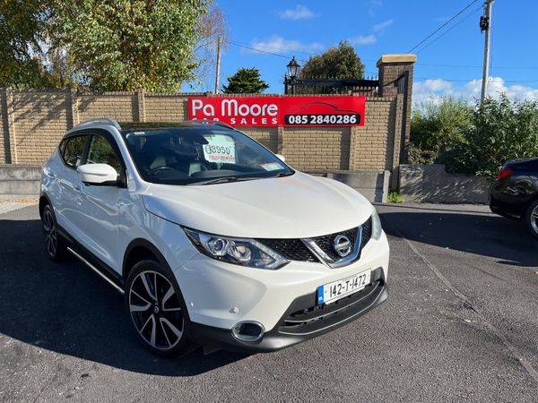 Nissan Qashqai Hatchback, Diesel, 2014, White