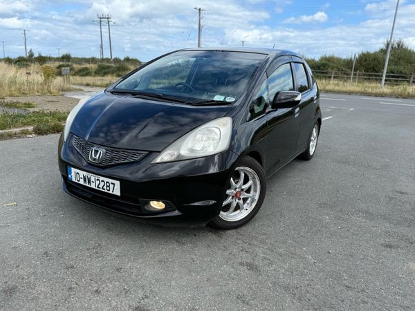 Honda Fit Hatchback, Petrol, 2010, Black