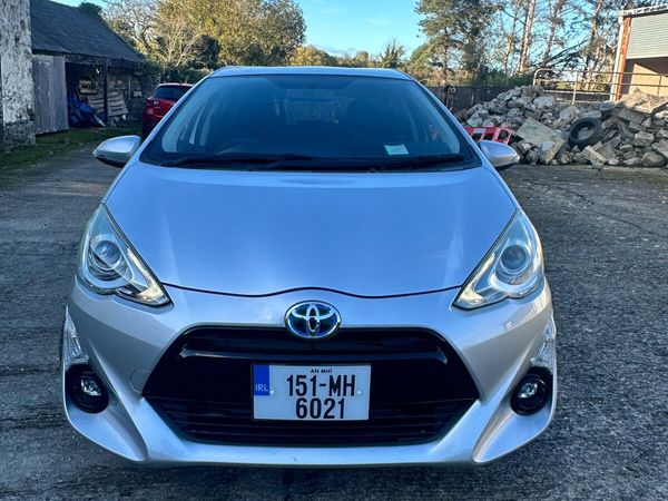 Toyota Aqua Hatchback, Petrol Hybrid, 2015, Silver