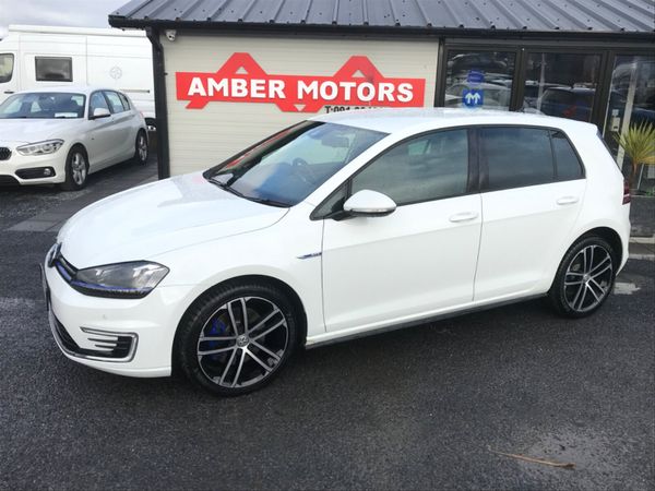 Volkswagen Golf Hatchback, Petrol Plug-in Hybrid, 2016, White