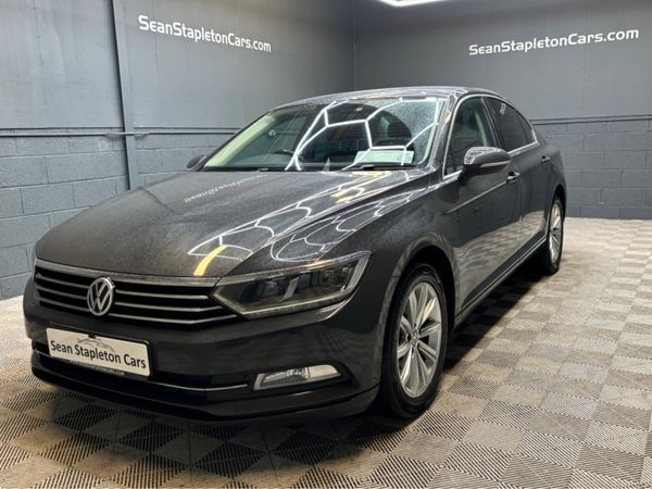 Volkswagen Passat Saloon, Diesel, 2018, Grey