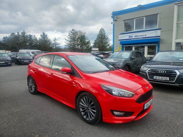 Ford Focus Hatchback, Diesel, 2018, Red