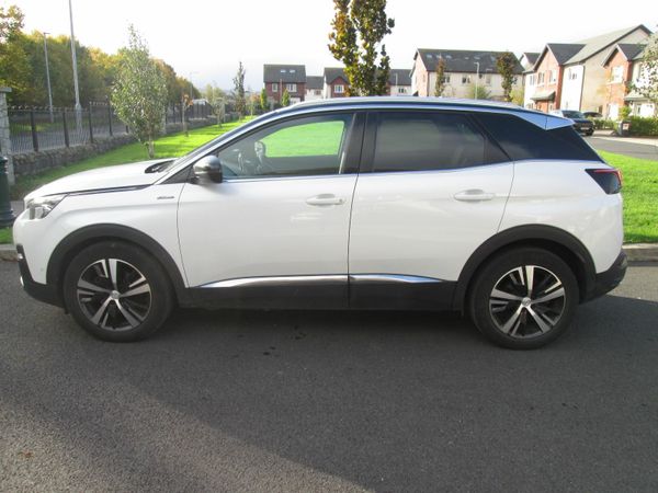 Peugeot 3008 MPV, Petrol, 2020, White