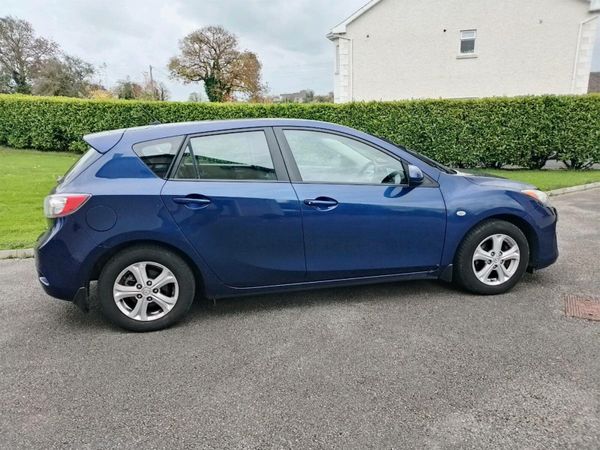 Mazda Mazda3 Hatchback, Petrol, 2012, Blue