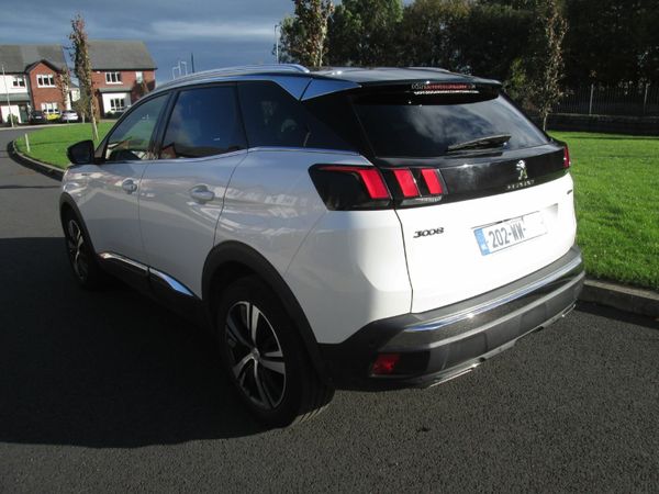 Peugeot 3008 MPV, Petrol, 2020, White