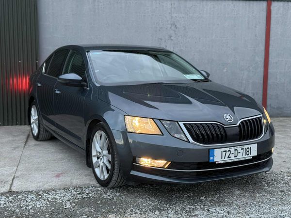 Skoda Octavia Saloon, Diesel, 2017, Grey