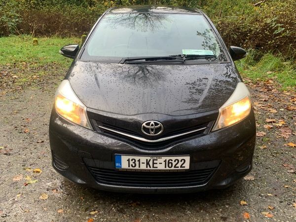 Toyota Yaris Hatchback, Diesel, 2013, Black
