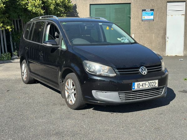 Volkswagen Touran MPV, Diesel, 2010, Black