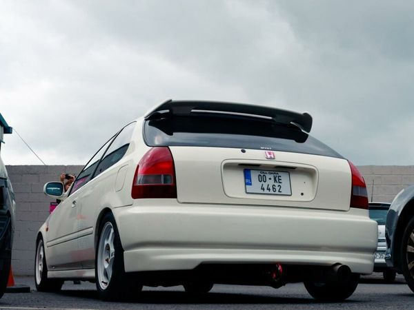 Honda Civic Hatchback, Petrol, 2000, White