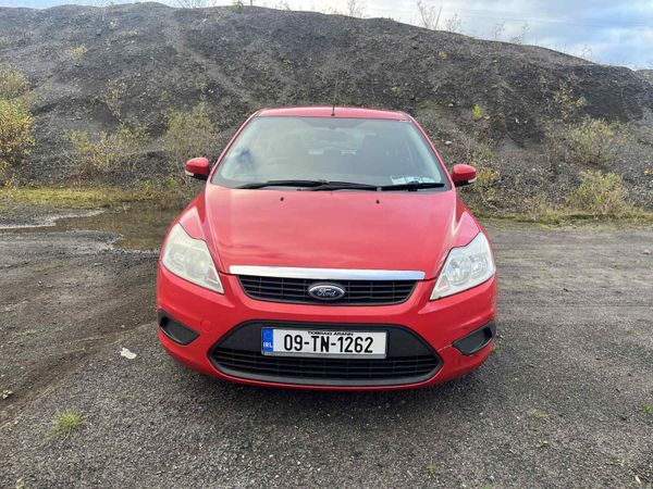 Ford Focus Hatchback, Diesel, 2009, Red