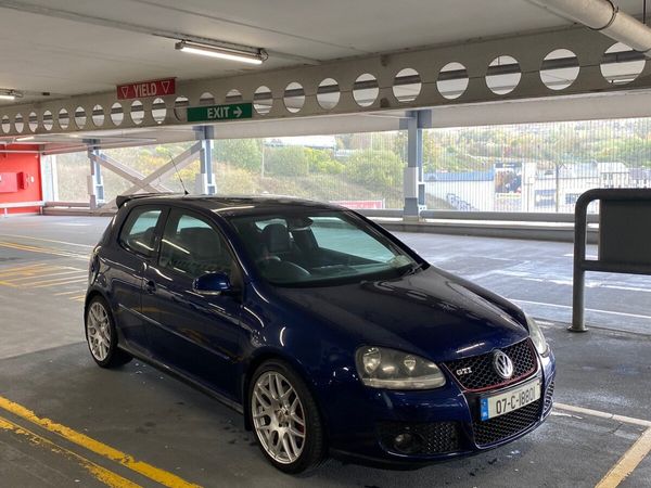 Volkswagen Golf Hatchback, Petrol, 2007, Blue