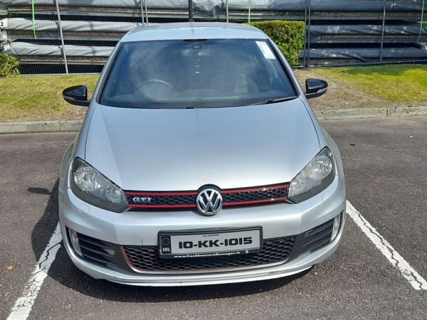 Volkswagen Golf Hatchback, Petrol, 2010, Silver