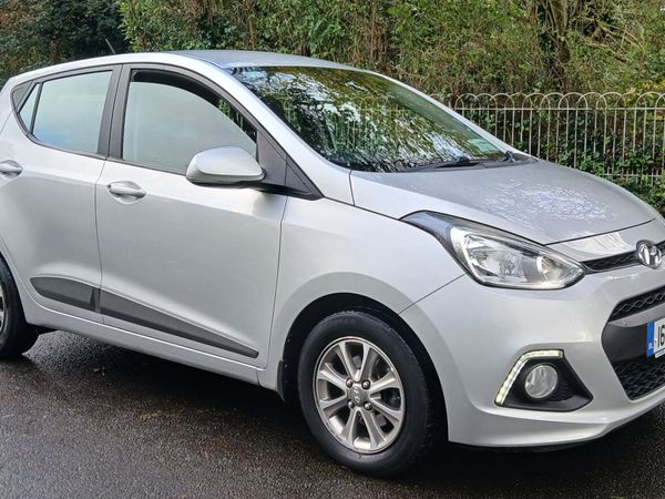 Hyundai i10 Hatchback, Petrol, 2016, Silver