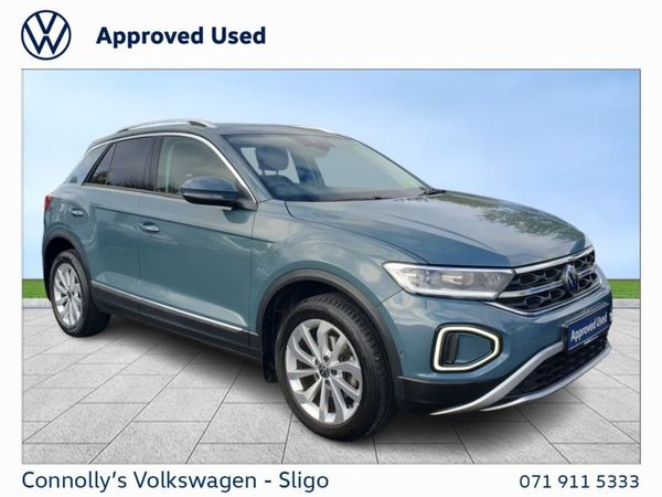 Volkswagen T-Roc SUV, Petrol, 2023, Blue