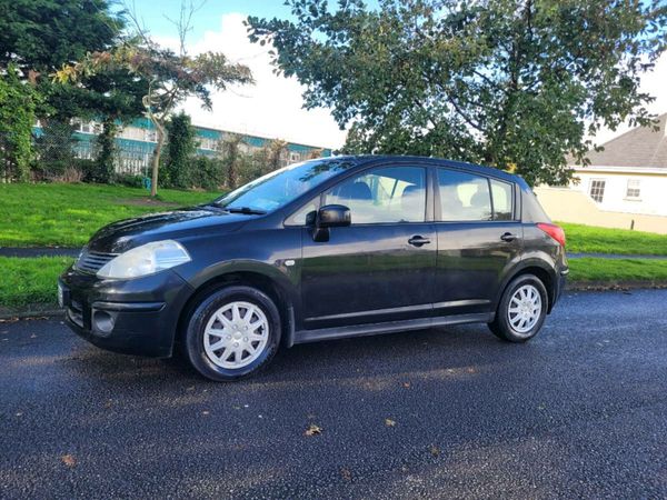 Nissan Tiida Hatchback, Diesel, 2010, Black
