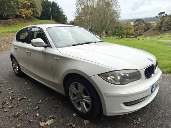 BMW 1-Series Hatchback, Diesel, 2011, White